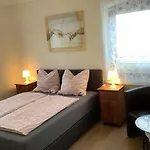 Wolkenlos Даме