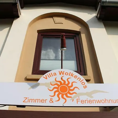 Wolkenlos * Dahme (Schleswig-Holstein)